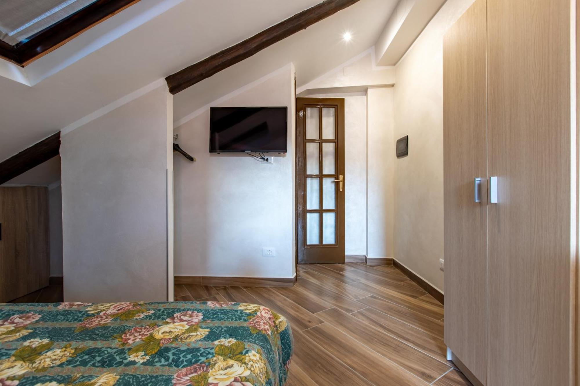Appartement Attico Grand Terrace à Alba  Extérieur photo